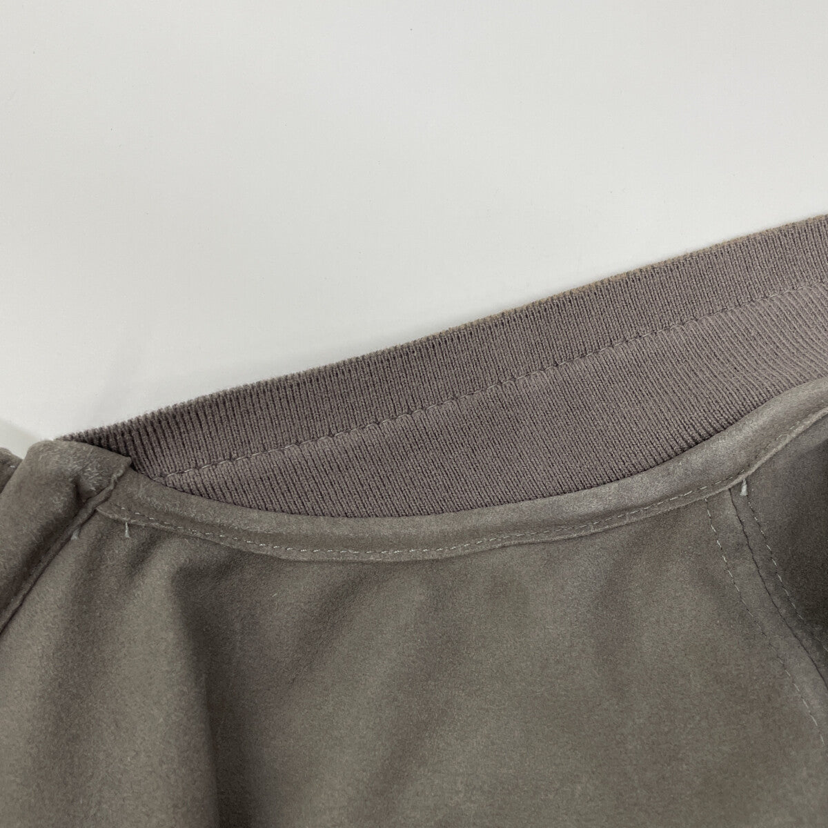 RUFFO ルッフォ 24-18-0361-695 ｸﾞﾚｰ ｽｴｰﾄﾞｺﾞｰﾄﾚｻﾞｰ ﾍﾞｰｽﾎﾞｰﾙｼﾞｬｹｯﾄ ジャケット 50