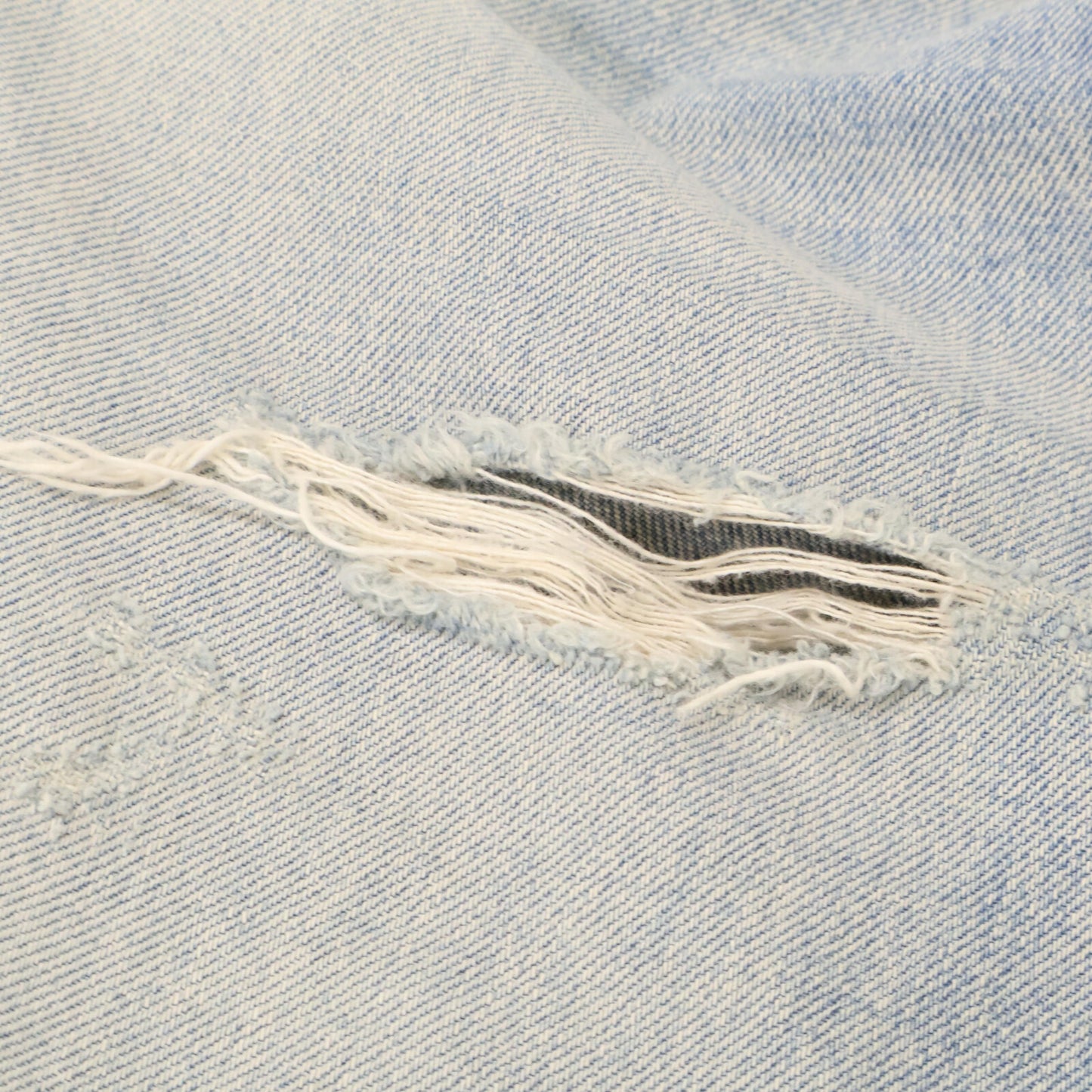 CELINE セリーヌ 【美品/国内正規】P014 033S CAU3 Wesley ウェズリー クラッシュ加工 カットオフ ボタンフライ デニムパンツ/ ボトムス 27