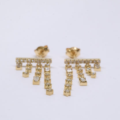 AHKAH アーカー 美品 AK2063010400 Au750 D0.24ct ダイヤモンド シャンデリアスウェイ シングルピアス 左右2点セット ピアス