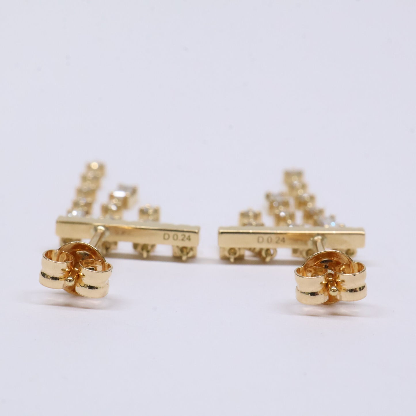 AHKAH アーカー 美品 AK2063010400 Au750 D0.24ct ダイヤモンド シャンデリアスウェイ シングルピアス 左右2点セット ピアス