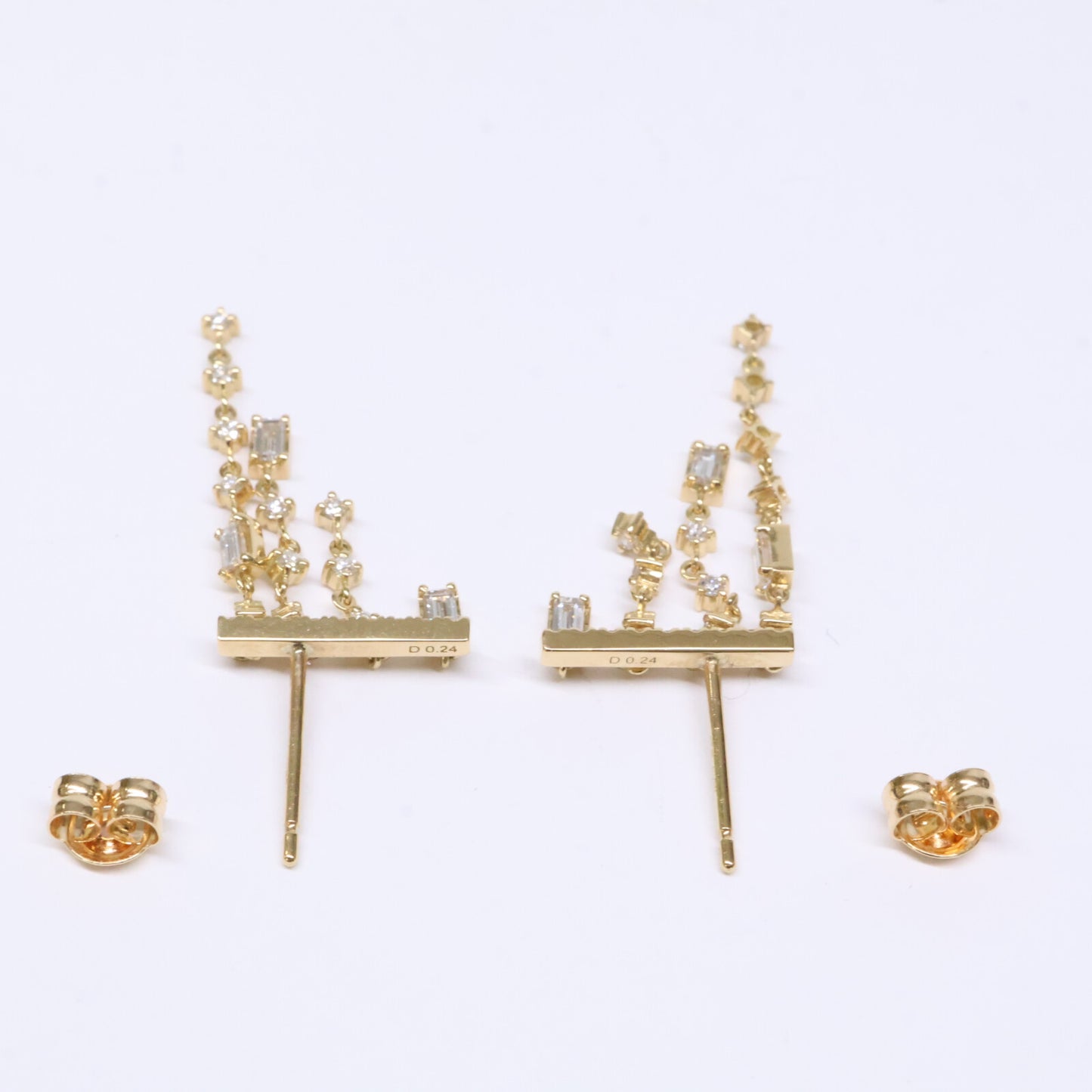 AHKAH アーカー 美品 AK2063010400 Au750 D0.24ct ダイヤモンド シャンデリアスウェイ シングルピアス 左右2点セット ピアス