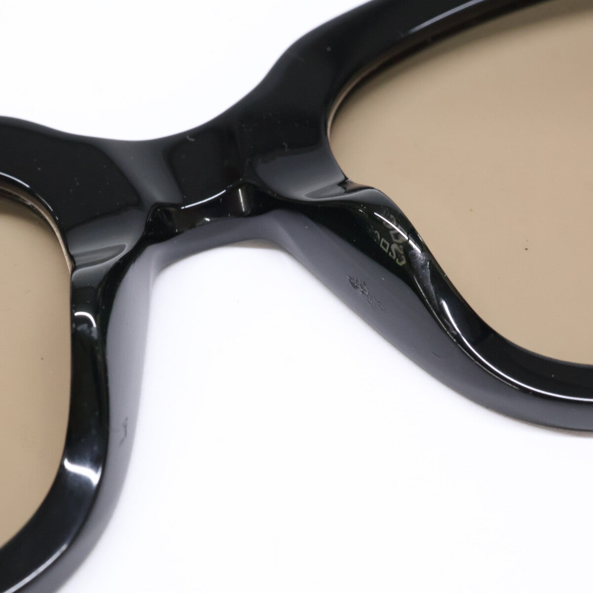 SAINT LAURENT PARIS サンローランパリ SL640 001 度入りレンズ スクエアシェイプ サングラス 49□22-140