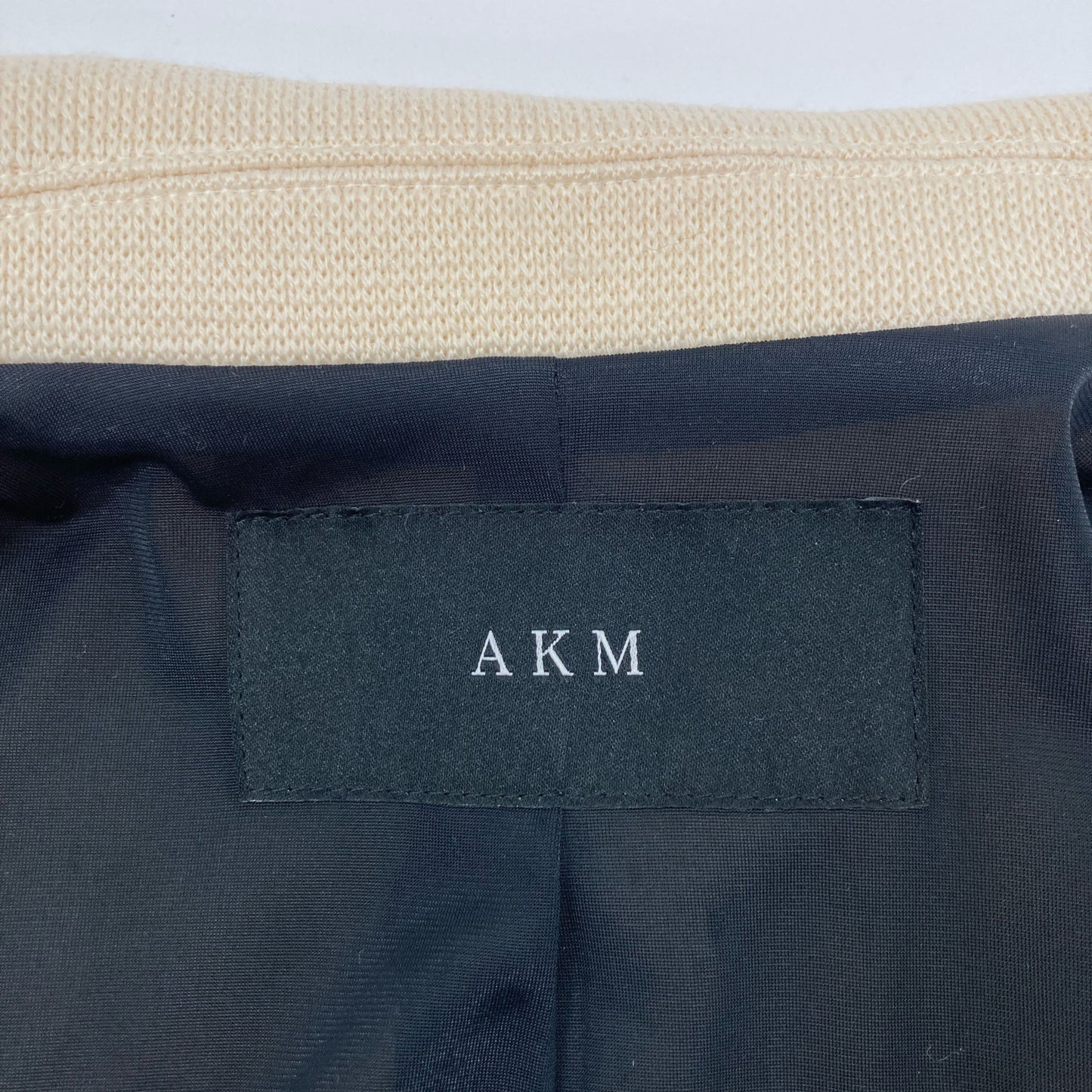 AKM エイケイエム ﾎﾜｲﾄ K070 WOL006 ｴｸｽﾄﾗﾌｧｲﾝﾒﾘﾉ ﾃｰﾗｰﾄﾞ ｼﾞｬｹｯﾄ ジャケット L