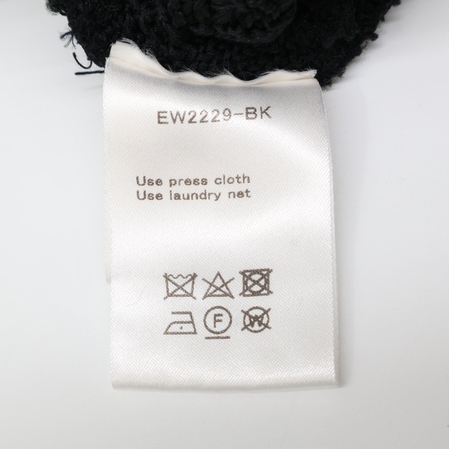 AKIRA NAKA アキラナカ ﾌﾞﾗｯｸ EW2229-BK ｺｯﾄﾝ混 ﾌﾟﾙｵｰﾊﾞｰｰﾆｯﾄ トップス 1