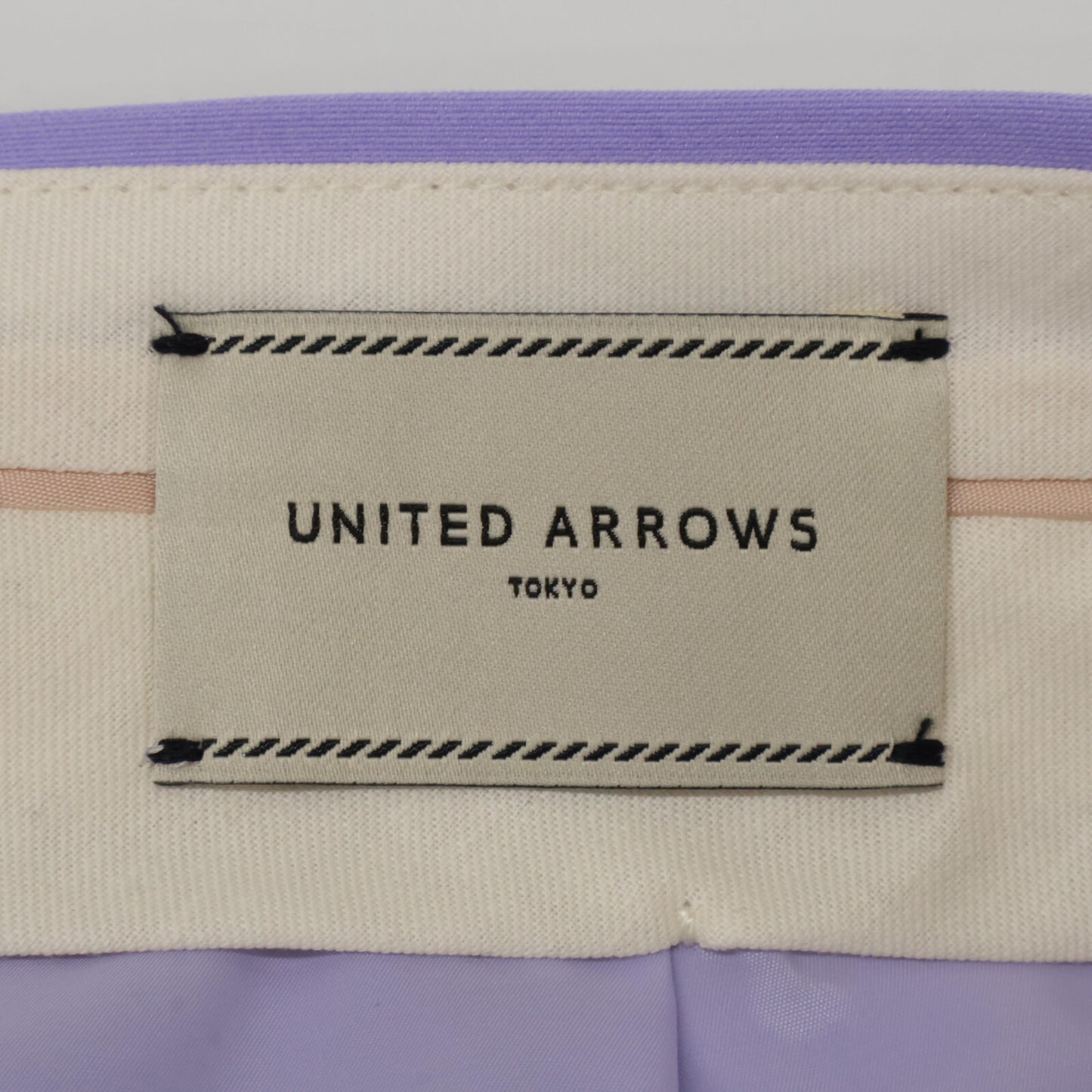 UNITED ARROWS ユナイテッドアローズ ﾗｲﾄﾊﾟｰﾌﾟﾙ ｳｰﾙ ｼﾙｸ ﾂｲﾙ ﾃｰﾊﾟｰﾄﾞ ﾊﾟﾝﾂ ボトムス 34