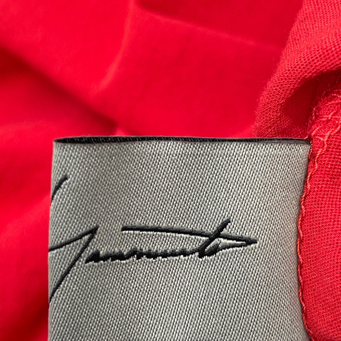 Yohji Yamamoto ヨウジヤマモト 22SS FG-T72-990 ﾚｯﾄﾞ COSMORAMA PLAIN STITCH DESIGN HEM PO トップス 2