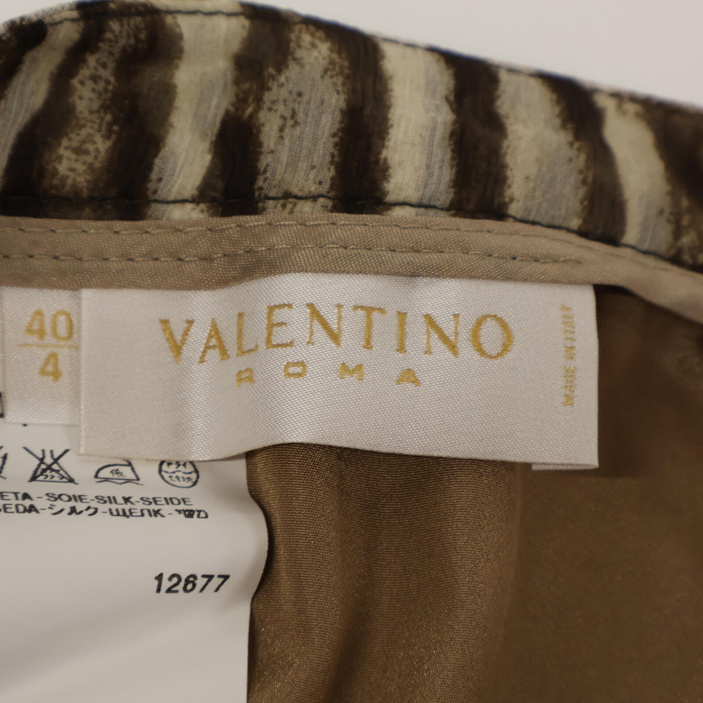 VALENTINO ヴァレンティノ ROMA ﾍﾞｰｼﾞｭ 12677 ｼﾙｸ ﾚｵﾊﾟｰﾄﾞ柄 ｽｶｰﾄ スカート 40／4