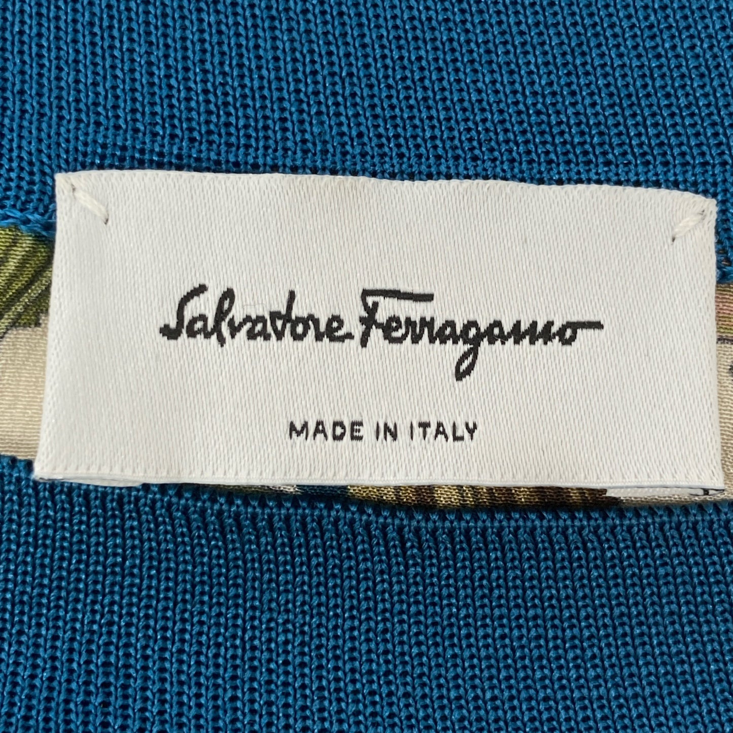 Salvatore Ferragamo サルヴァトーレフェラガモ ﾌﾞﾙｰ 7958-094 19年 ﾎﾞﾀﾆｶﾙ ｼﾙｸﾌﾟﾘﾝﾄ ｶｯﾄｿｰ トップス 38