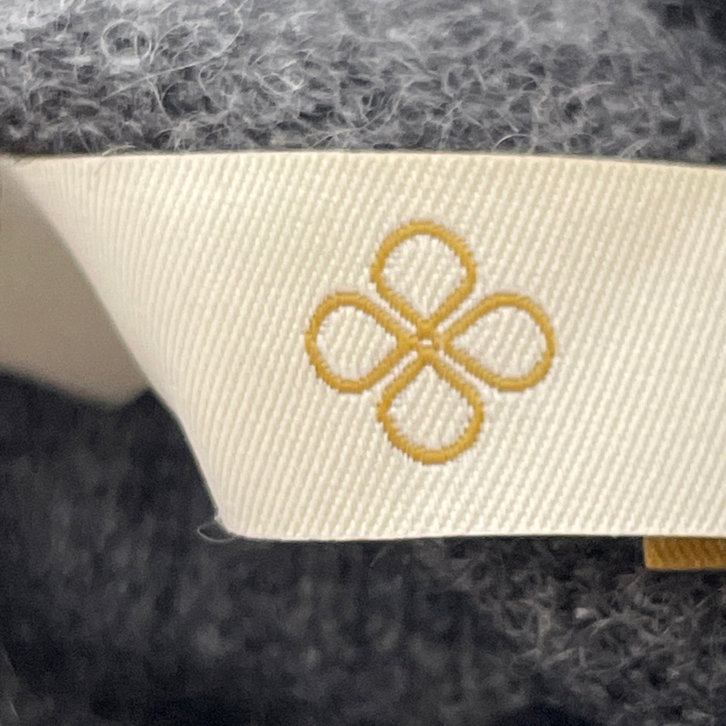 TOYOBOSHI トウヨウボウシ 糸衣 かすみ石墨 SUWA ｶｼﾐﾔ100 13ITｰPC3102 ﾀｰﾄﾙﾈｯｸｾｰﾀｰ トップス 3