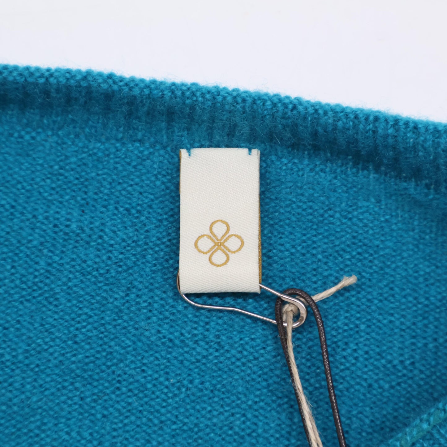 TOYOBOSHI トウヨウボウシ 糸衣 ﾌﾞﾙｰｸﾞﾘｰﾝ 鴨羽 ｶｼﾐﾔ100 09ITｰEF0001 ANZU ｾｰﾀｰ トップス 1