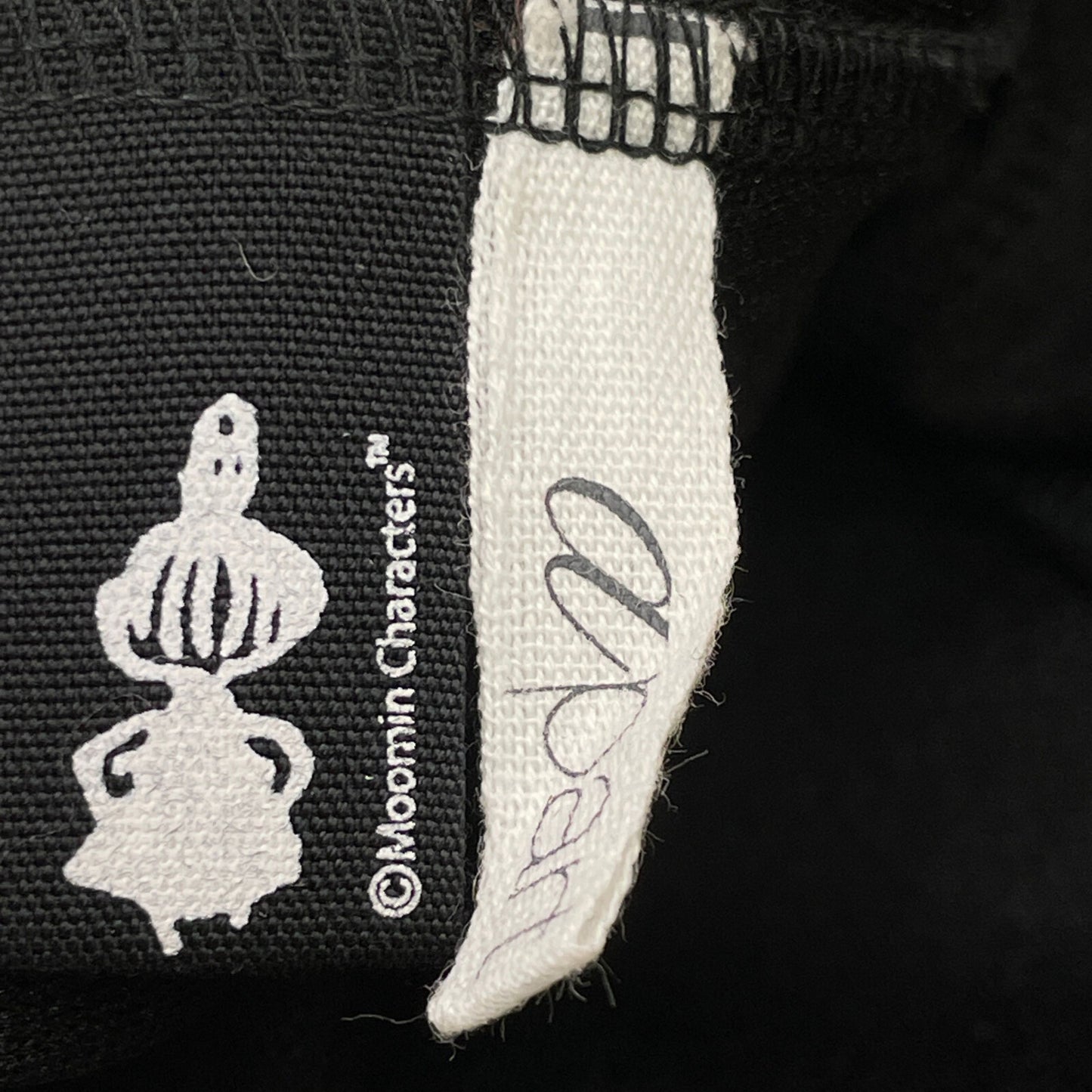 a part of me. ア･パート オブ ミー MOOMIN ﾌﾞﾗｯｸ ﾉｰｽﾘｰﾌﾞﾜﾝﾋﾟｰｽ ワンピース 表記なし