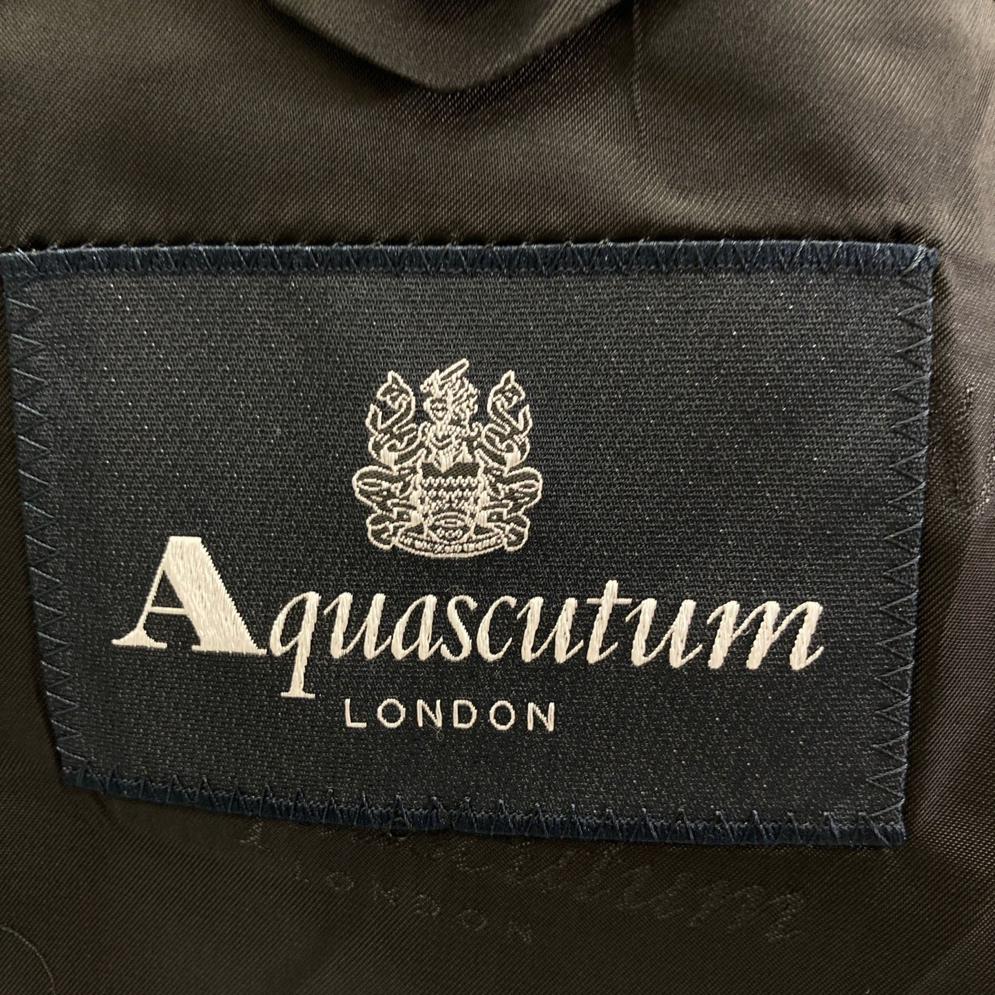 Aquascutum アクアスキュータム ﾈｲﾋﾞｰ ｳｰﾙｼﾙｸ ｽﾄﾗｲﾌﾟ ｼﾝｸﾞﾙ 2B ｽｰﾂ スーツ セットアップ A5