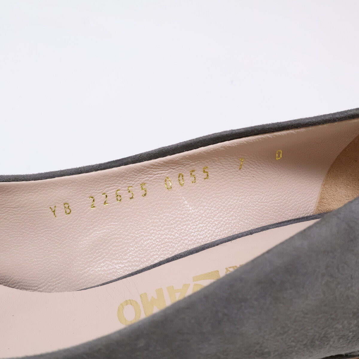 Salvatore Ferragamo サルヴァトーレフェラガモ 【美品】ヴァラリボン ラウンドトゥ シューズ 7D