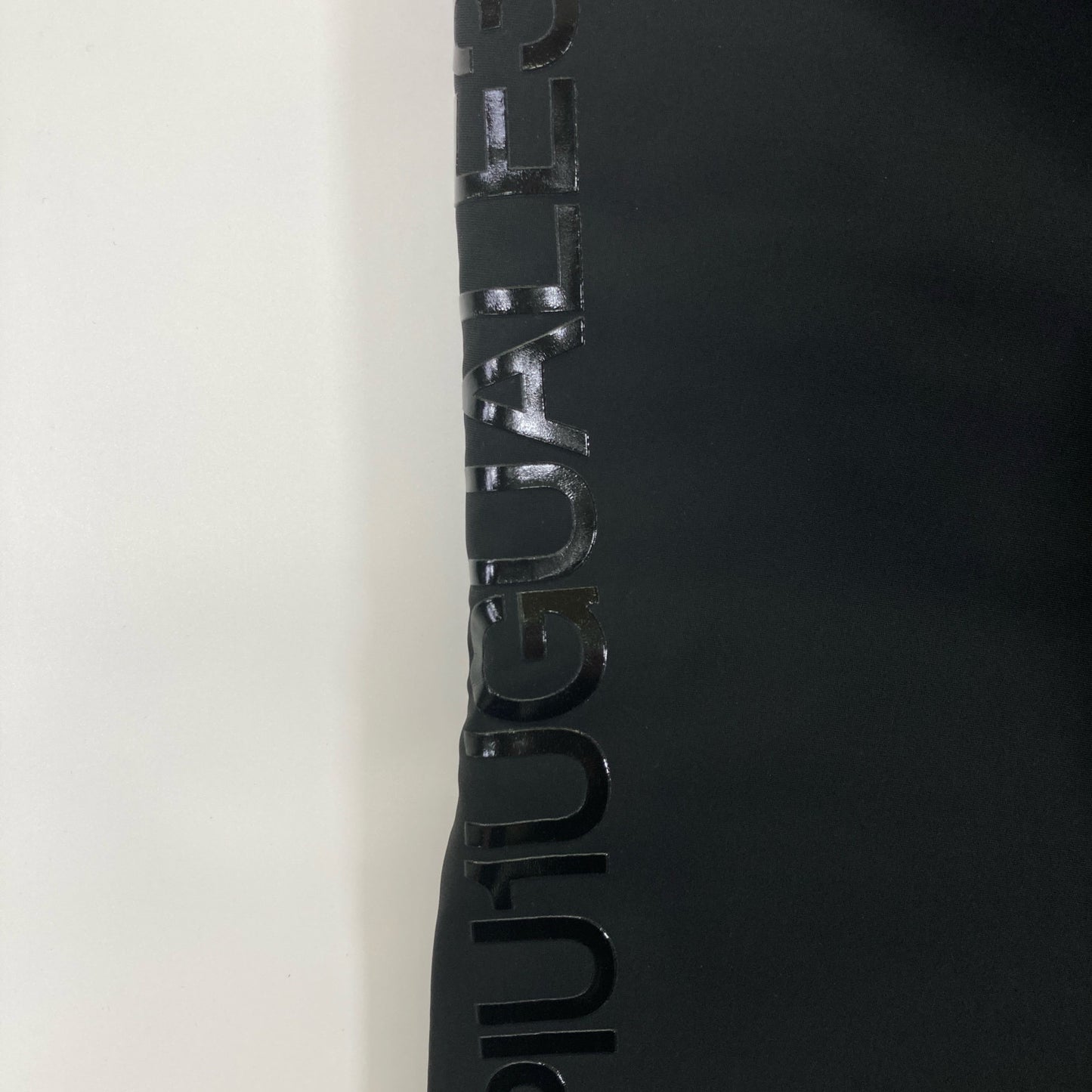 1piu1uguale3 ウノピゥウノウグァーレトレ ﾌﾞﾗｯｸ 113 GOLF TRACK PANTS ボトムス IV