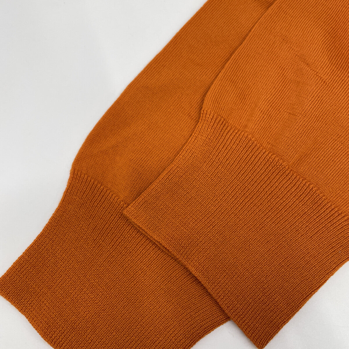 TOMORROWLAND トゥモローランド 63-02-14-02003 ｵﾚﾝｼﾞ ｽｰﾊﾟｰﾌｧｲﾝﾒﾘﾉｳｰﾙ ｸﾙｰﾈｯｸ トップス S