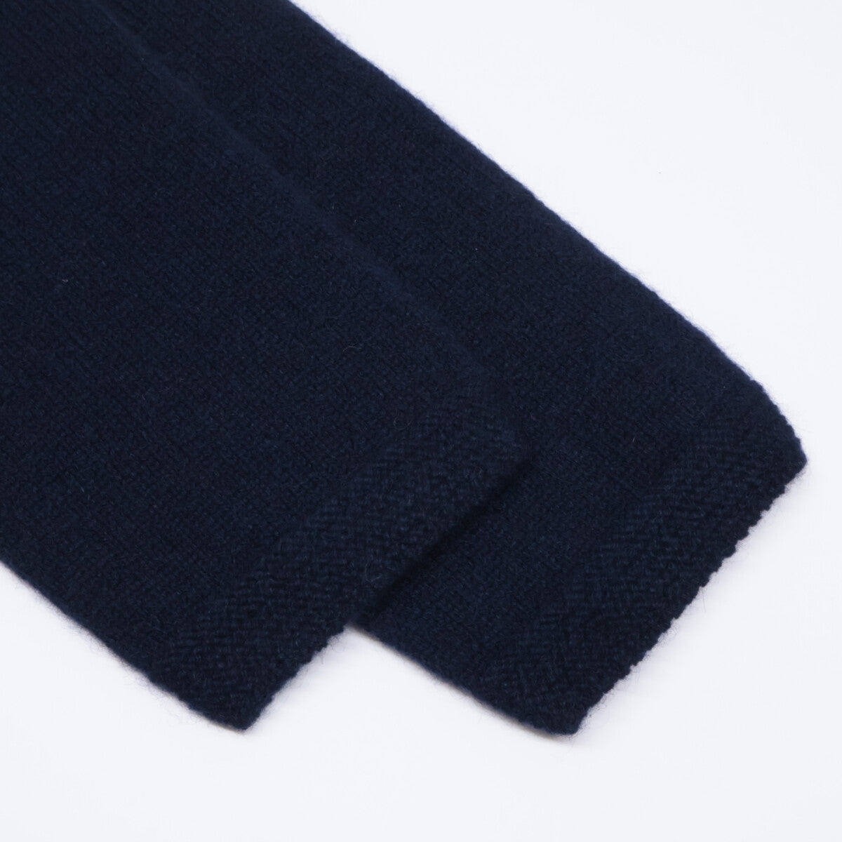 TOYOBOSHI トウヨウボウシ 糸衣 NAZUNA 08IT-PC0002 ﾈｲﾋﾞｰ ｶｼﾐﾔ100 ﾀｰﾄﾙﾈｯｸ ﾆｯﾄ トップス 1