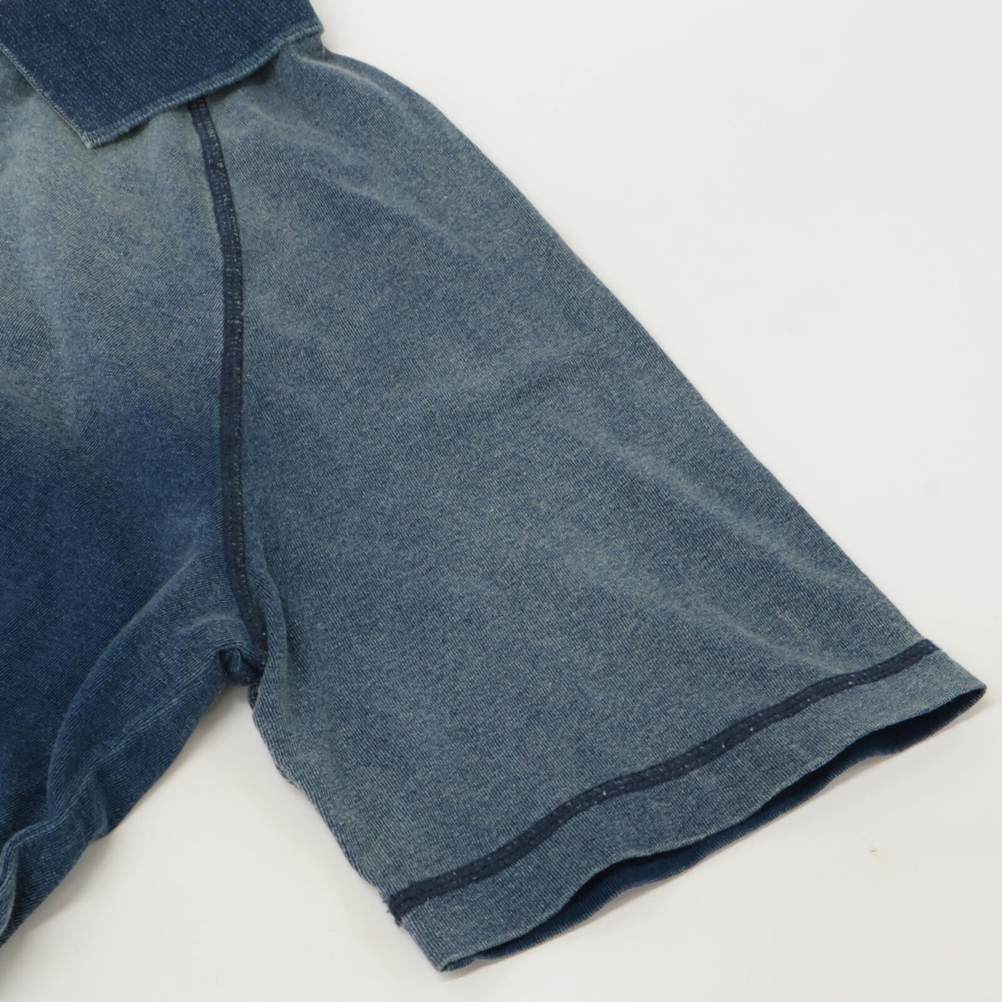 DIESEL ディーゼル T-RASMITH ﾌﾞﾙｰ ｶﾗｰ ｽﾃｯﾁ ﾎﾟﾛｼｬﾂ トップス XS