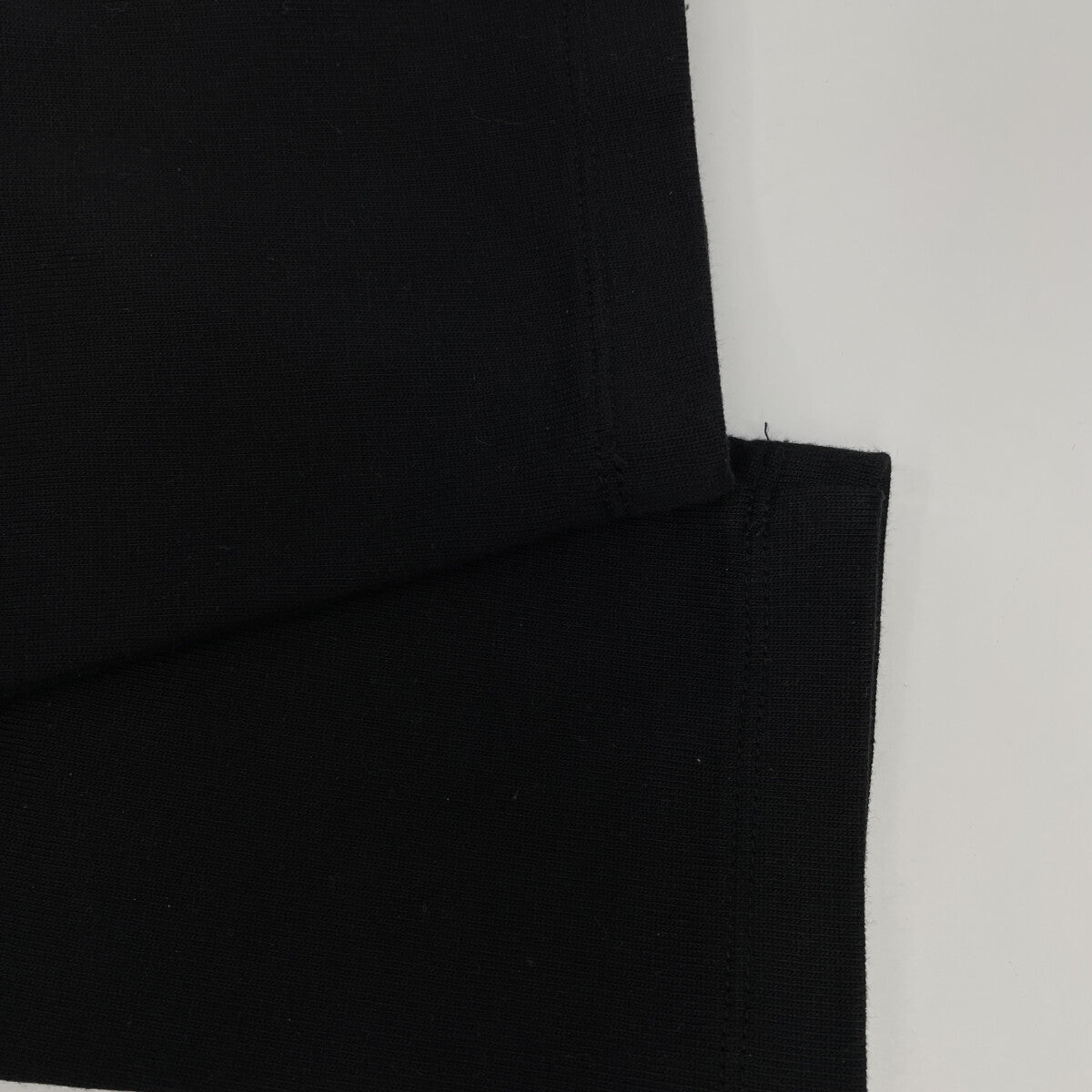 AUBERGE オーベルジュ ﾌﾞﾗｯｸ ｺｯﾄﾝ BONHEUR 長袖Tｼｬﾂ トップス 40