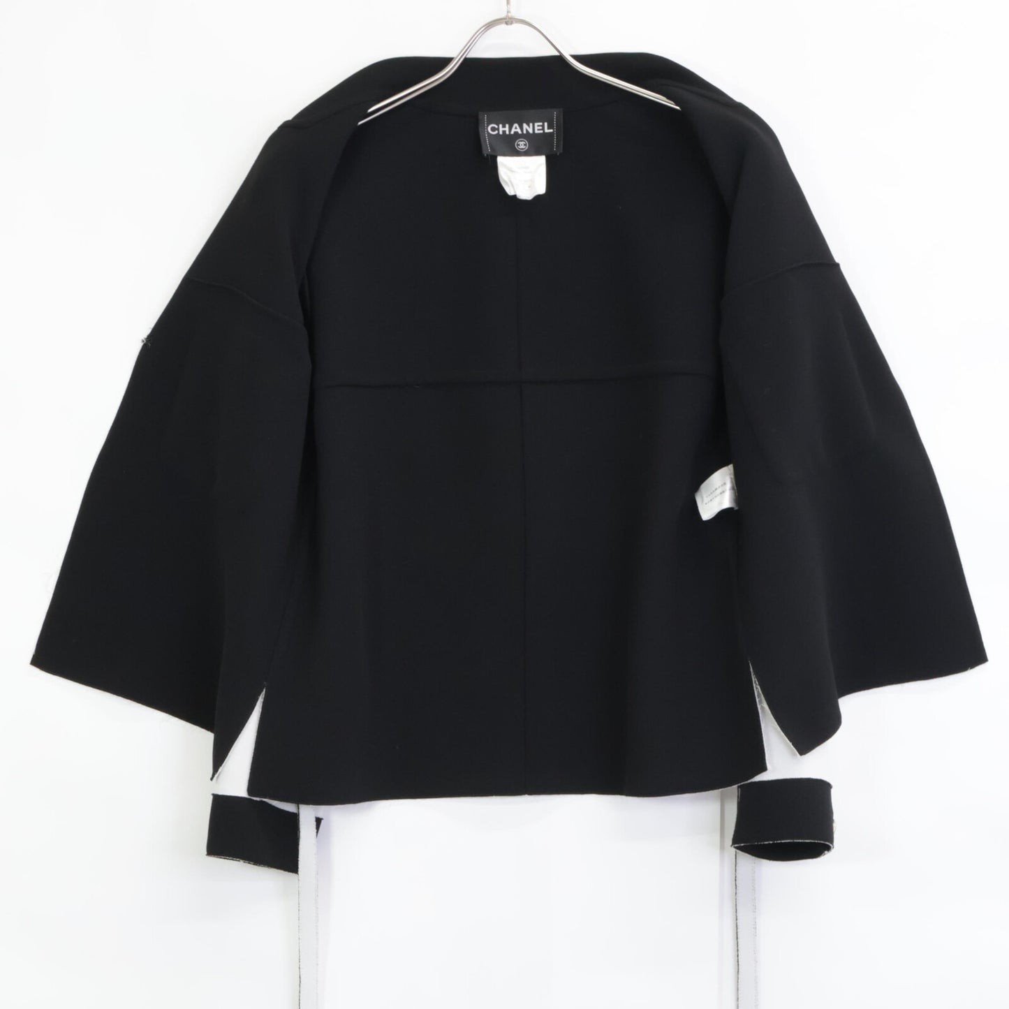 CHANEL シャネル 【国内正規】P49010V35772 ココマークボタン カットオフデザイン ベルト付 ジャケット 40