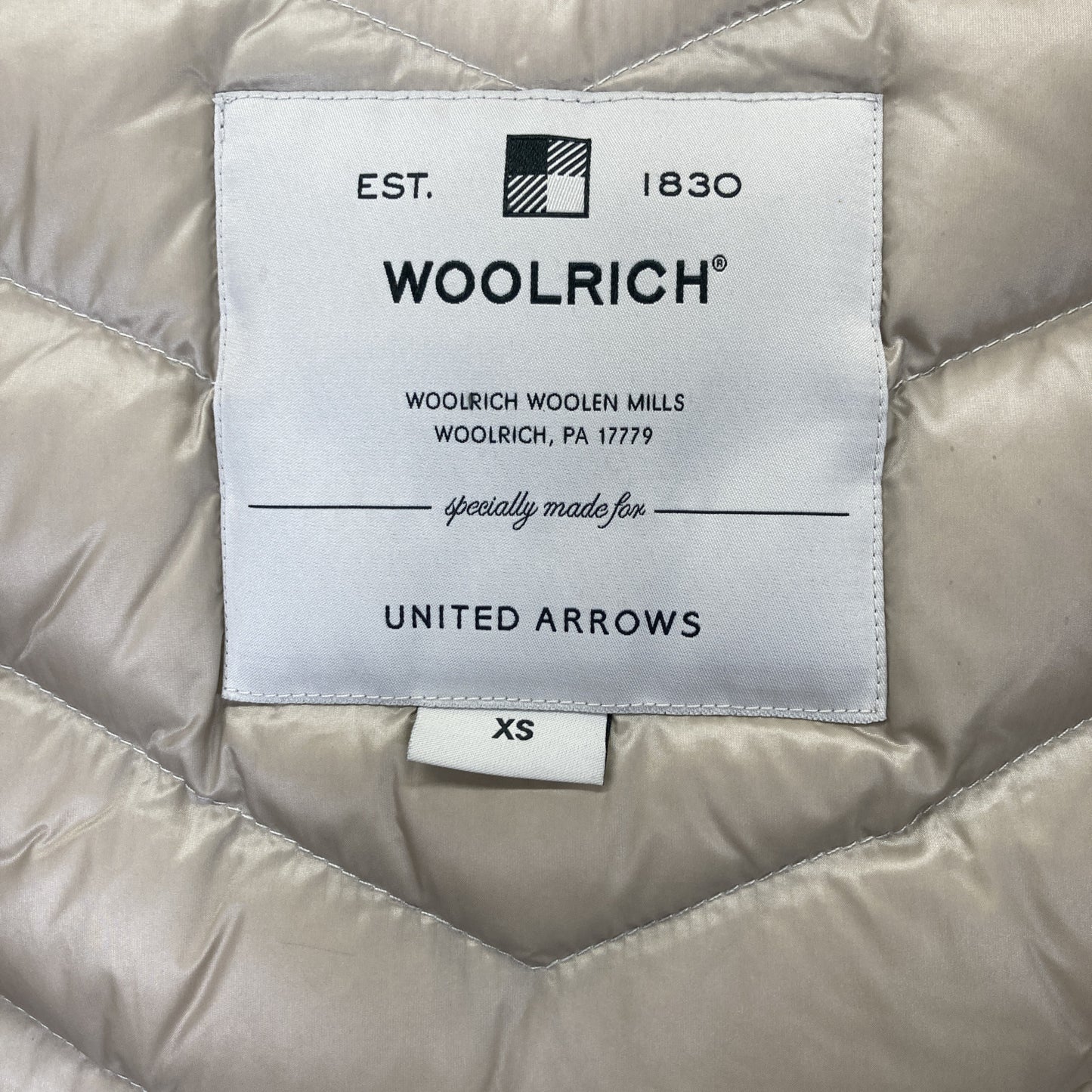 WOOLRICH ウールリッチ WWCPS2861 ×ｱﾛｰｽﾞ BOWBRIDGE ﾗﾋﾞｯﾄﾌｧｰﾀﾞｳﾝｺｰﾄ コート XS