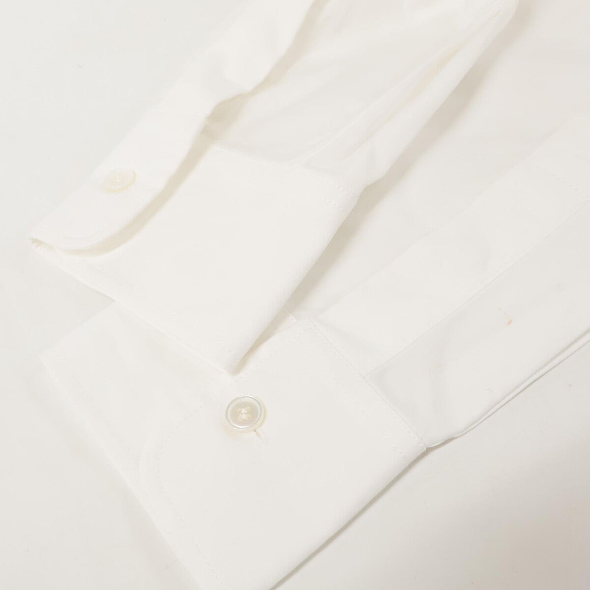 CELINE セリーヌ 2C46B091F ﾎﾜｲﾄ ｺｯﾄﾝ ﾄﾑﾎﾞｰｲｼｬﾂ トップス 36