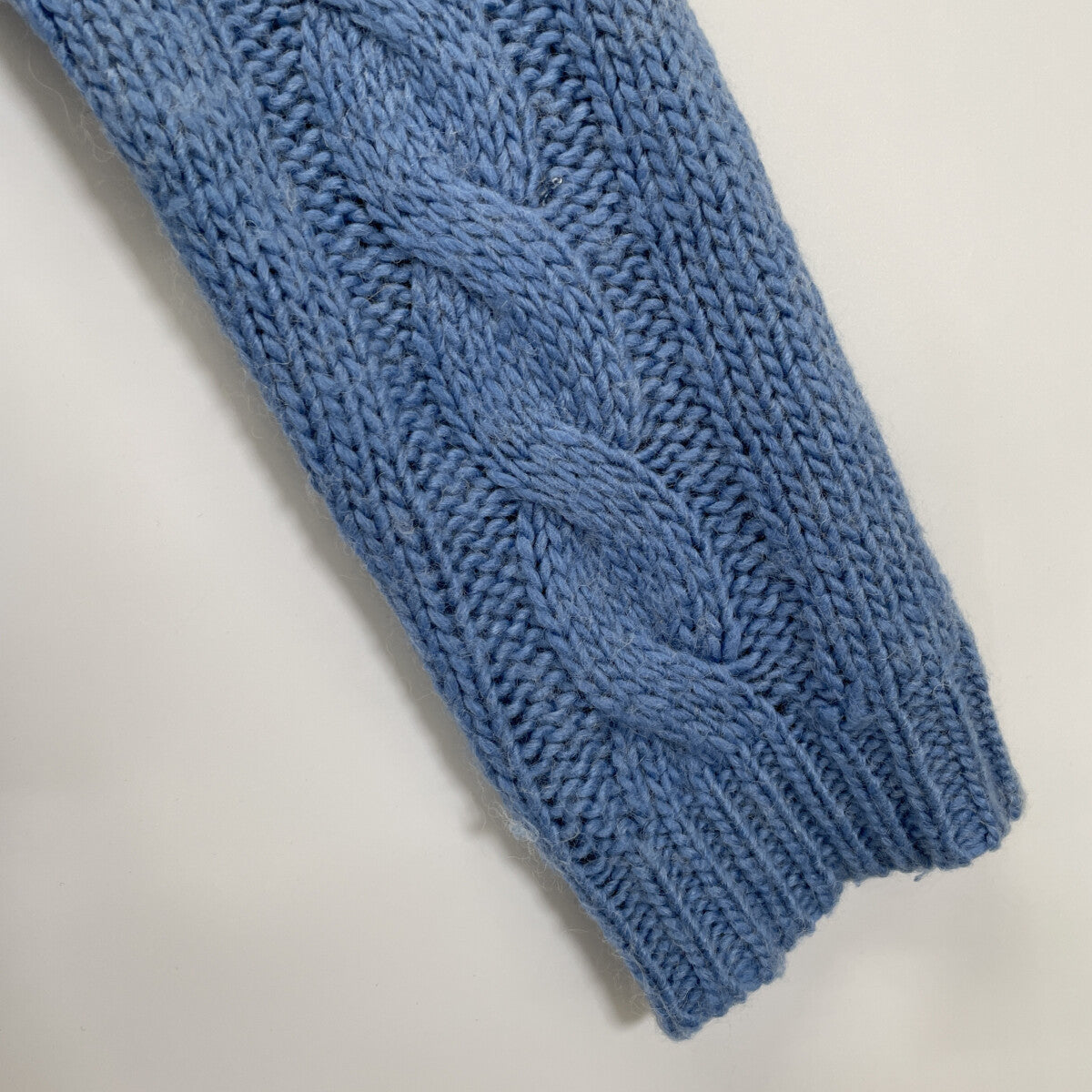 Basketcase バスケットケース 92663 ﾌﾞﾙｰ Vﾈｯｸﾆｯﾄ トップス S