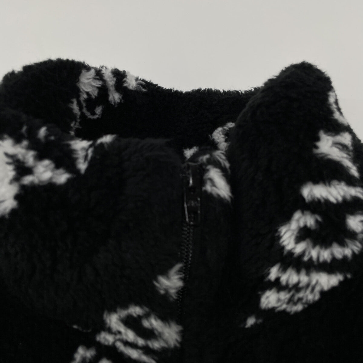 BALENCIAGA バレンシアガ ﾌﾞﾗｯｸ Allover Logo Fluffy Zip-Up Jacket ジャケット 44