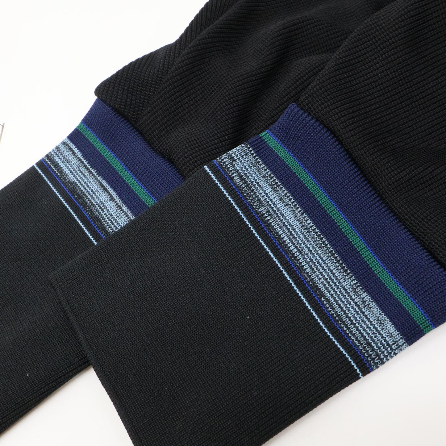 TOGA PULLA トーガプルラ ブラック Glossy rib pullover トップス 38