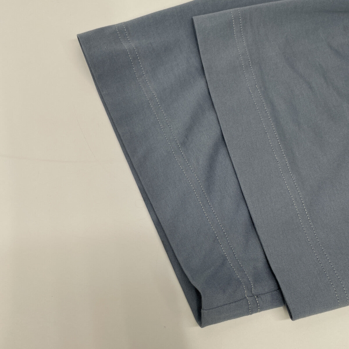 BRUNELLO CUCINELLI ブルネロクチネリ ﾗｲﾄﾌﾞﾙｰ ｸﾛｯﾌﾟﾄﾞ ｶｯﾄｿｰ トップス M