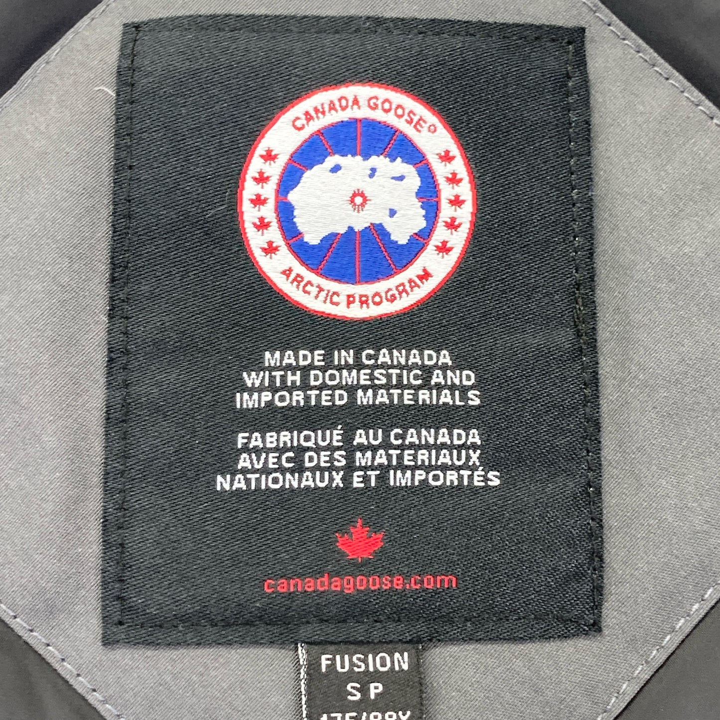 CANADA GOOSE カナダグース ｸﾞﾚｰ 3426MA ｼｬﾄｰ ﾌｭｰｼﾞｮﾝﾌｨｯﾄ ﾀﾞｳﾝｼﾞｬｹｯﾄ ジャケット S