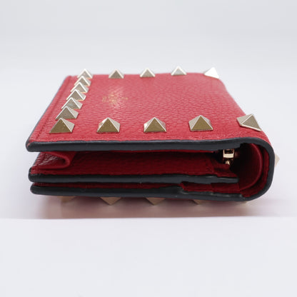 Valentino Garavani ヴァレンティノガラヴァーニ 【美品】TW2P0P39VSH ロックスタッズ 二つ折り財布（小銭入れあり）