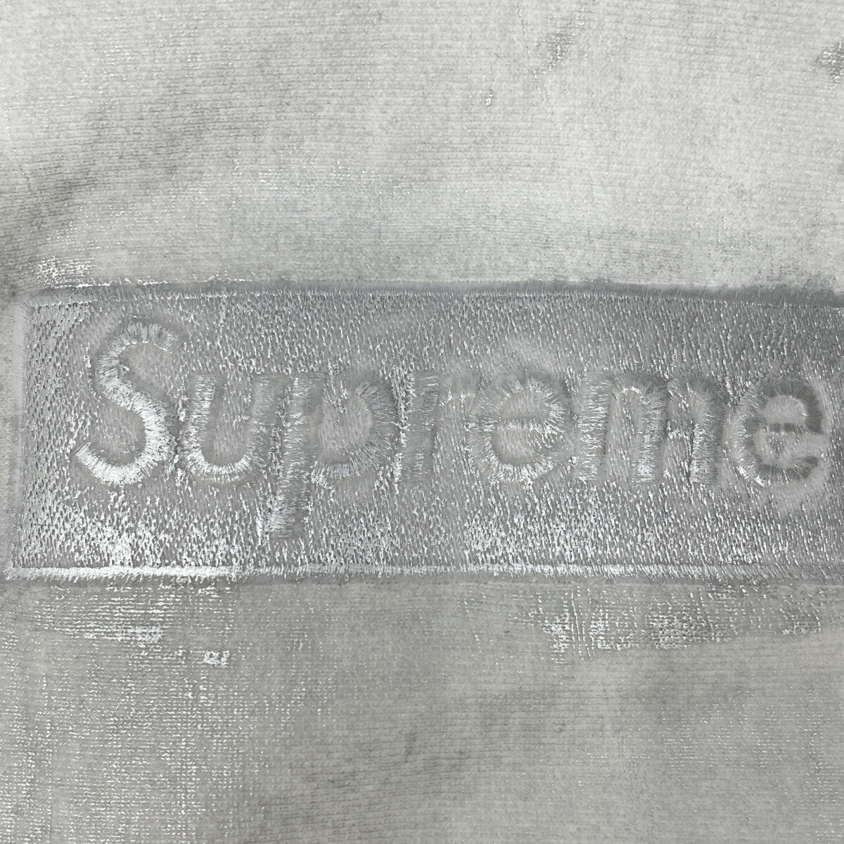 Supreme シュプリーム ×MM6 ﾎﾜｲﾄ Foil ﾎﾞｯｸｽﾛｺﾞ ﾌｰﾃﾞｨｽｳｪｯﾄ トップス 6