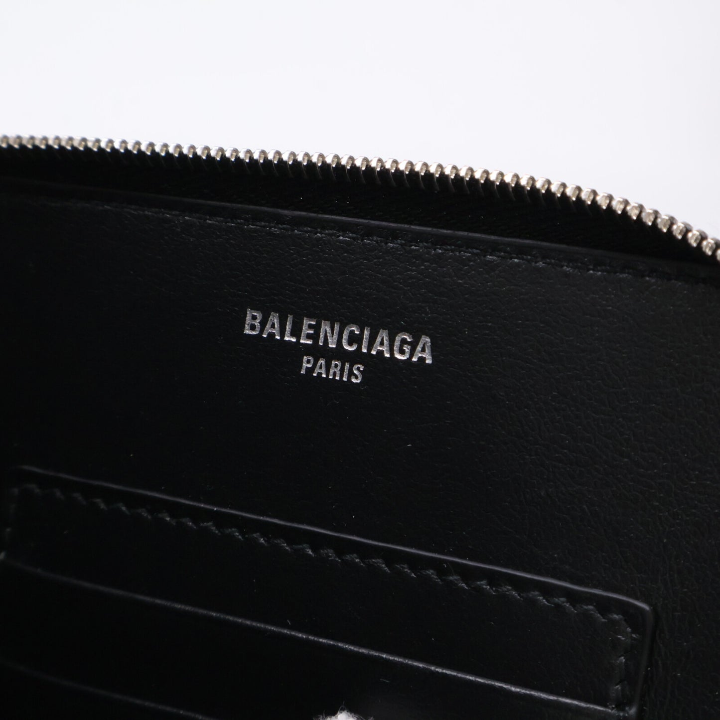 BALENCIAGA バレンシアガ 【新品同様】787733 Passport パスポート フォンホルダー その他