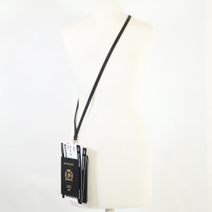 BALENCIAGA バレンシアガ 【新品同様】787733 Passport パスポート フォンホルダー その他