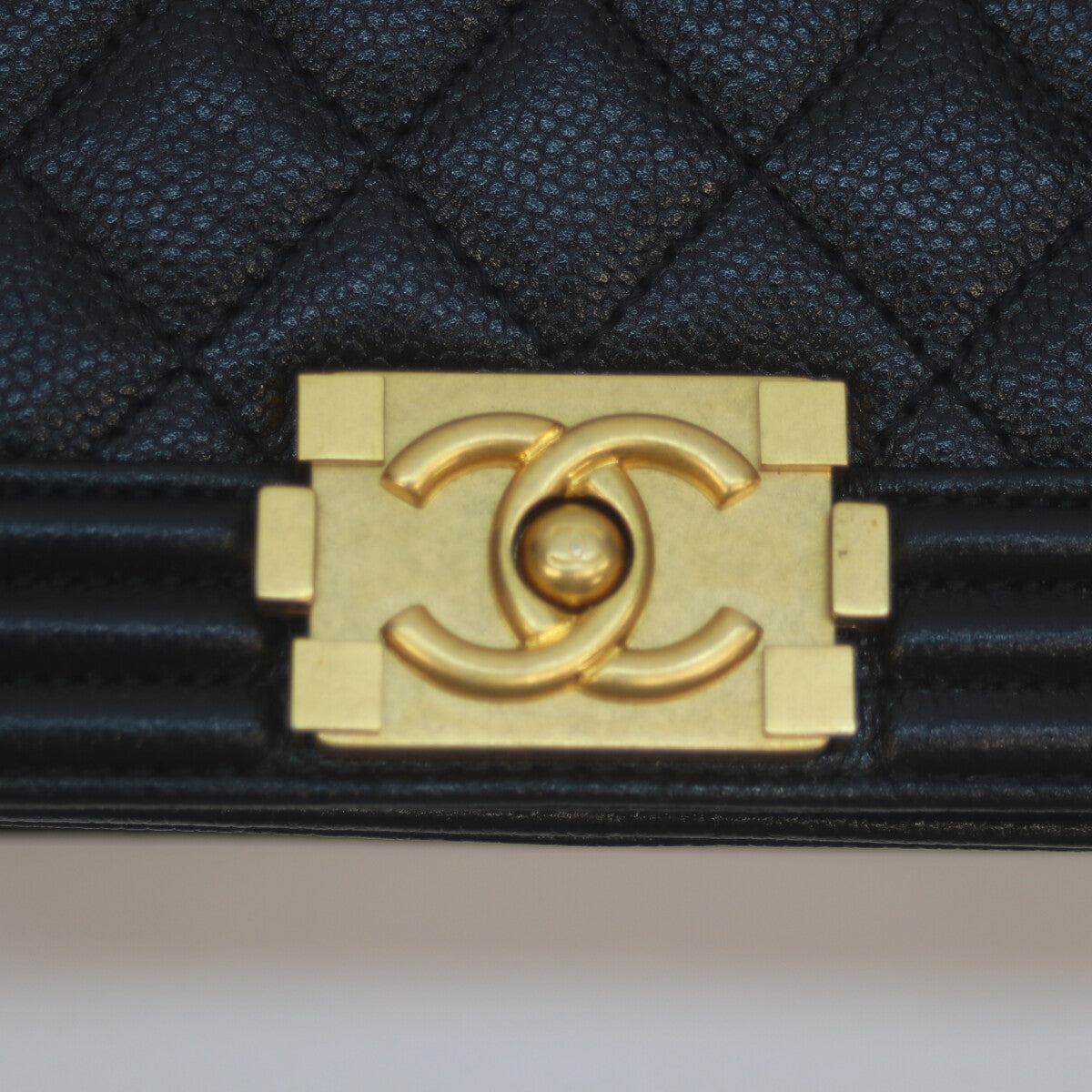 CHANEL シャネル A67364 黒 キャビア G金具 ミニボーイシャネル15 チェーンショルダー ショルダーバッグ