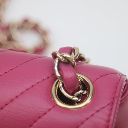 CHANEL シャネル 23番 A35200 ﾋﾟﾝｸ Vｽﾃｯﾁ ﾗﾑ G金具 ﾐﾆﾏﾄﾗｯｾ17 ショルダーバッグ