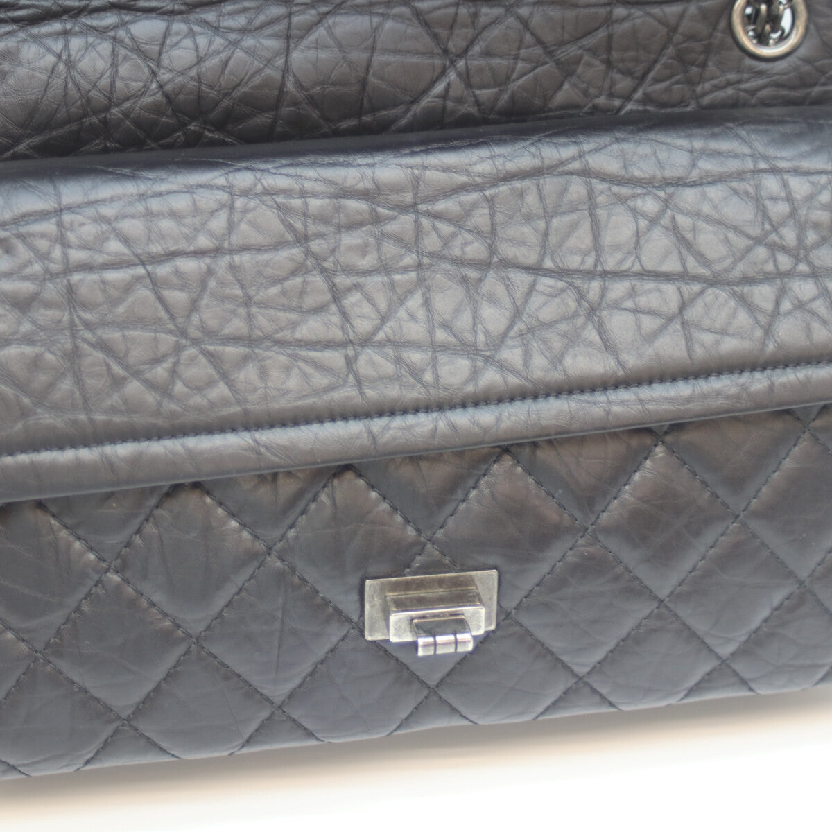 CHANEL シャネル 黒 Wﾌﾗｯﾌﾟ ｳﾞｨﾝﾃｰｼﾞｶｰﾌｽｷﾝ ｼﾙﾊﾞｰ金具 ﾏﾄﾗｯｾ 2.55 ﾗｰｼﾞ ショルダーバッグ 28