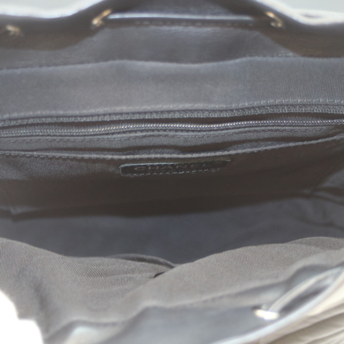 CHANEL シャネル 25番 黒 ﾗﾑ ｼﾙﾊﾞｰ金具 Vｽﾃｯﾁ ｼｪﾌﾞﾛﾝ ﾘｭｯｸ リュック バックパック