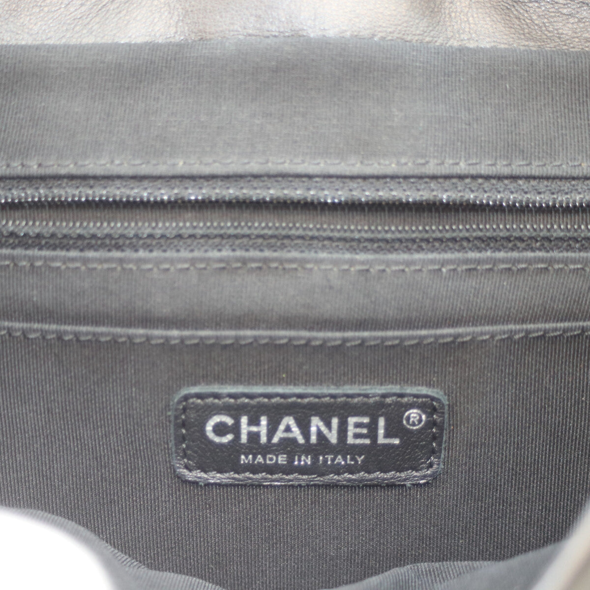 CHANEL シャネル 25番 黒 ﾗﾑ ｼﾙﾊﾞｰ金具 Vｽﾃｯﾁ ｼｪﾌﾞﾛﾝ ﾘｭｯｸ リュック バックパック