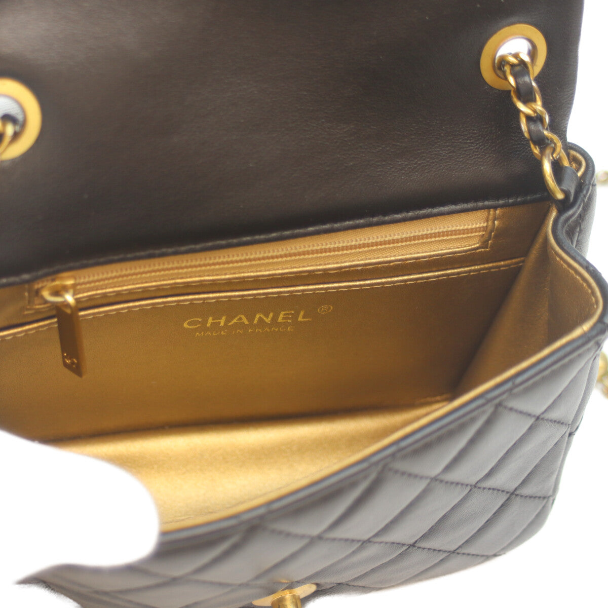 CHANEL シャネル AS1786 黒 ﾗﾑ G金具 ｺｺﾎﾞｰﾙ ﾐﾆﾏﾄﾗｯｾ17 ショルダーバッグ