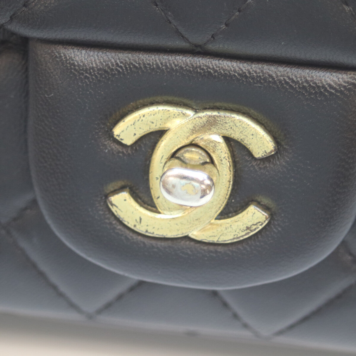 CHANEL シャネル AS1786 黒 ﾗﾑ G金具 ｺｺﾎﾞｰﾙ ﾐﾆﾏﾄﾗｯｾ17 ショルダーバッグ