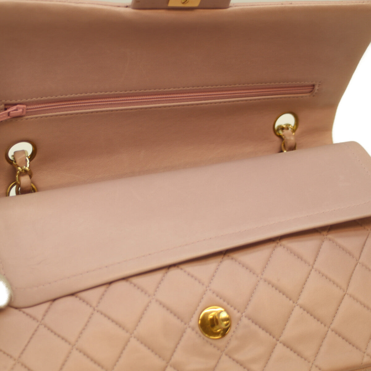 CHANEL シャネル 6番 A01112 ﾋﾟﾝｸ ﾗﾑ G金具 Wﾌﾗｯﾌﾟ ﾏﾄﾗｯｾ25 ショルダーバッグ