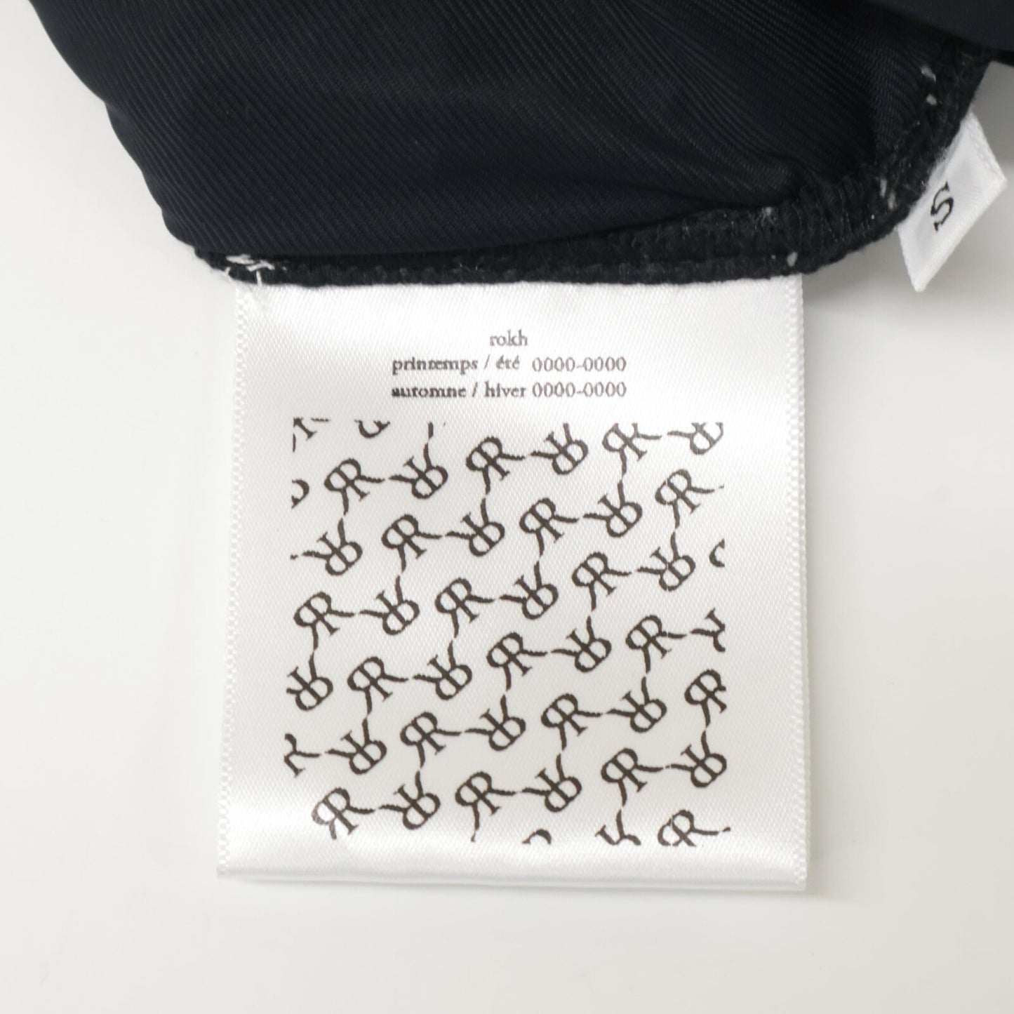 6 ROKU ロク ﾌﾞﾗｯｸ ｶｯﾄｿｰﾄｯﾌﾟｽ R0CA277 トップス S