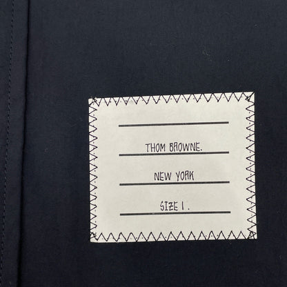 THOM BROWNE トムブラウン MJ0067A-04391415 ﾄﾘｺﾛｰﾙ ｱｰﾑﾊﾞﾝﾄﾞ ｽﾅｯﾌﾟﾎﾞﾀﾝｼﾞｬｹｯﾄ ジャケット 1