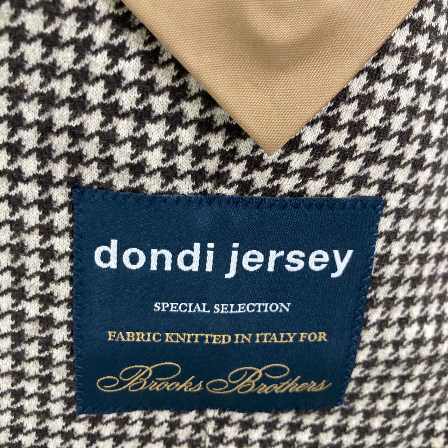 Brooks Brothers ブルックスブラザーズ 2Bﾎﾞﾀﾝ ﾊｳﾝﾄﾞﾄｩｰｽ ｻｲﾄﾞﾍﾞﾝﾂｼﾞｬｹｯﾄ ジャケット 39S