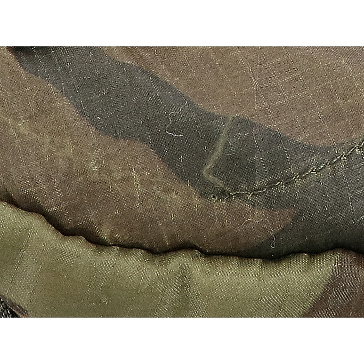 BRIEFING ブリーフィング カモフラ ナイロン キルティング ショルダーバッグ