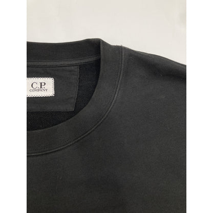 C.P.COMPANY シーピーカンパニー ﾌﾞﾗｯｸ 13CMSS008A ｸﾙｰﾈｯｸ 起毛ﾏﾝﾂｰﾏﾝ ｽｳｪｯﾄ トップス L