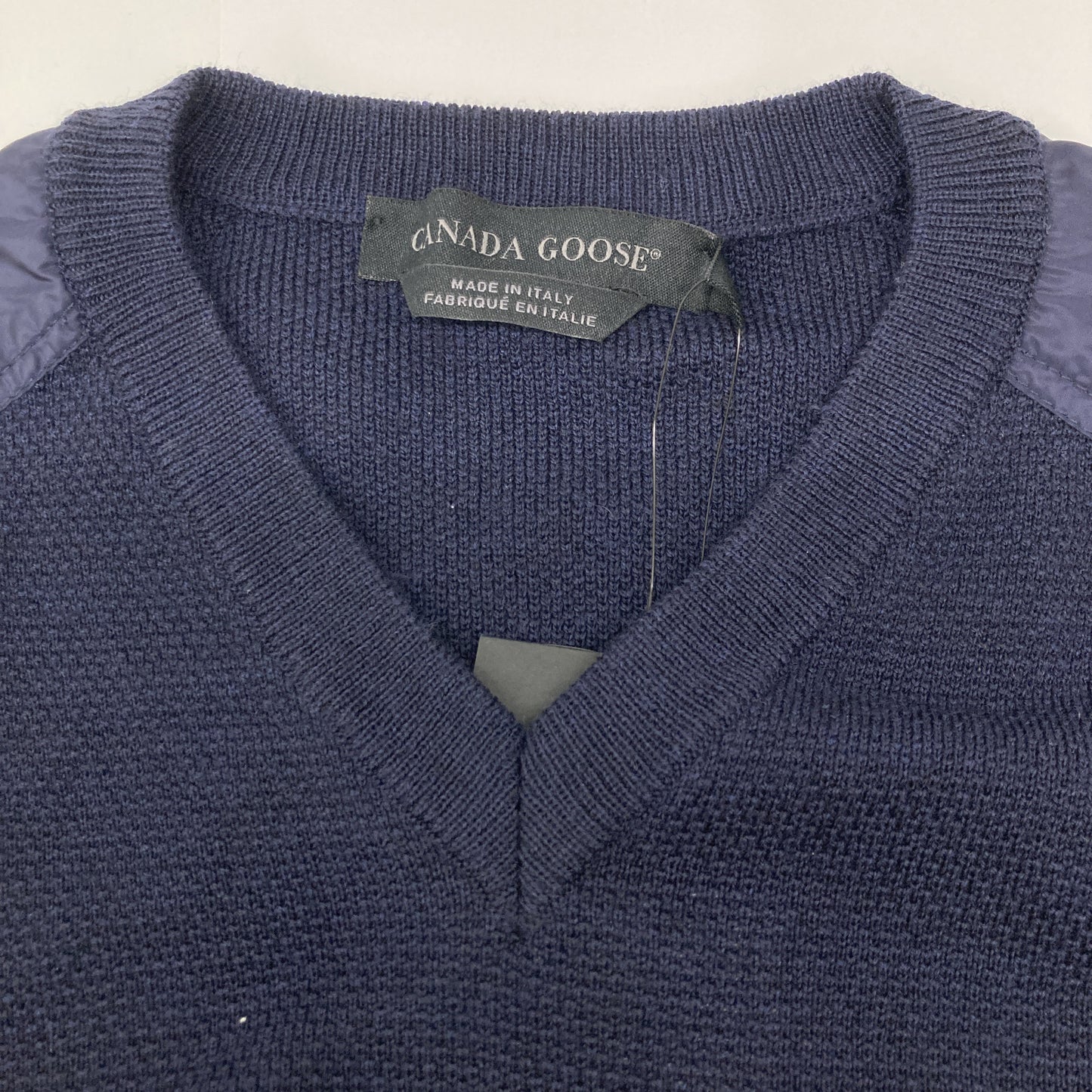 CANADA GOOSE カナダグース ﾈｲﾋﾞｰ 6965M ｳｰﾙ Vﾈｯｸ 長袖ﾆｯﾄｾｰﾀｰ トップス S