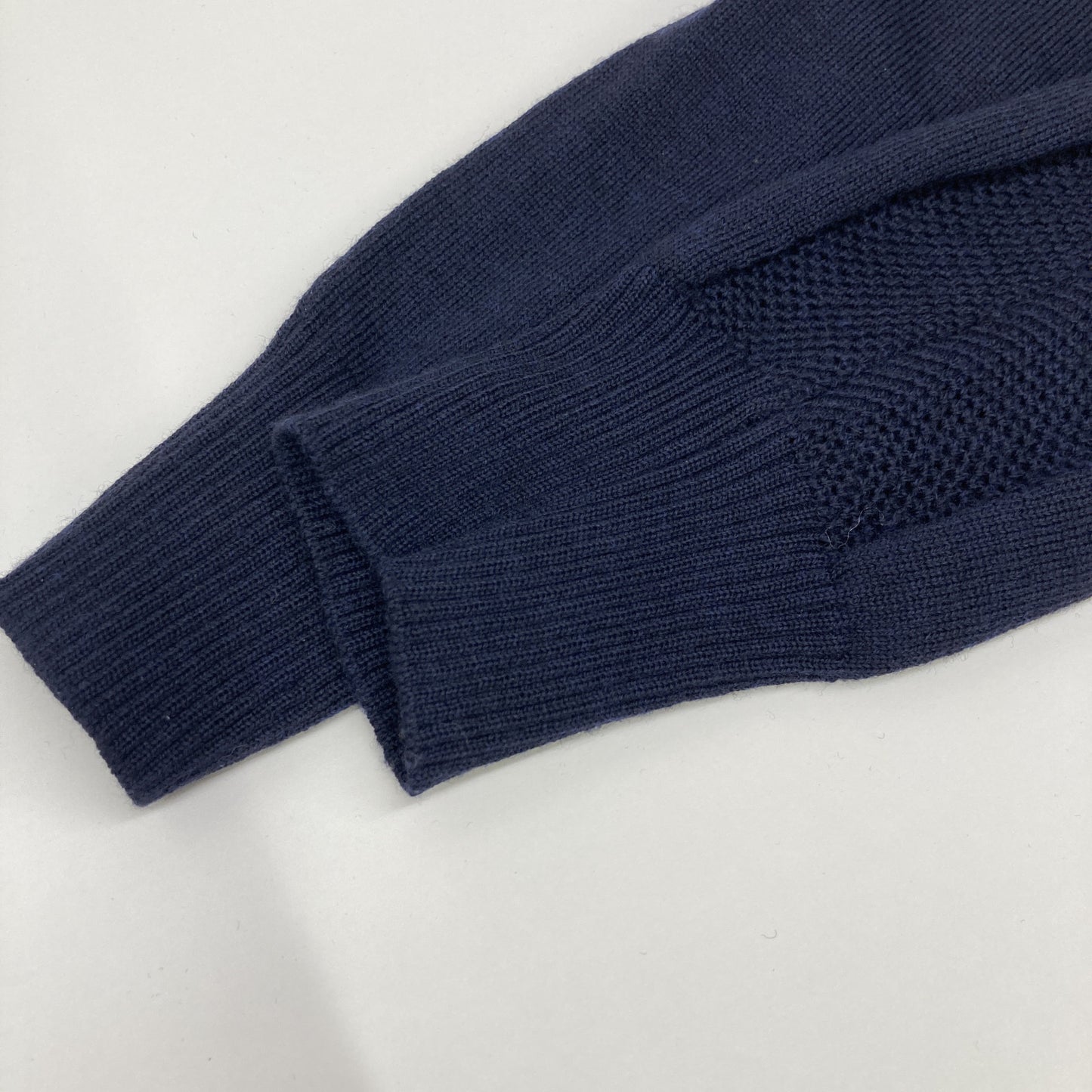 CANADA GOOSE カナダグース ﾈｲﾋﾞｰ 6965M ｳｰﾙ Vﾈｯｸ 長袖ﾆｯﾄｾｰﾀｰ トップス S