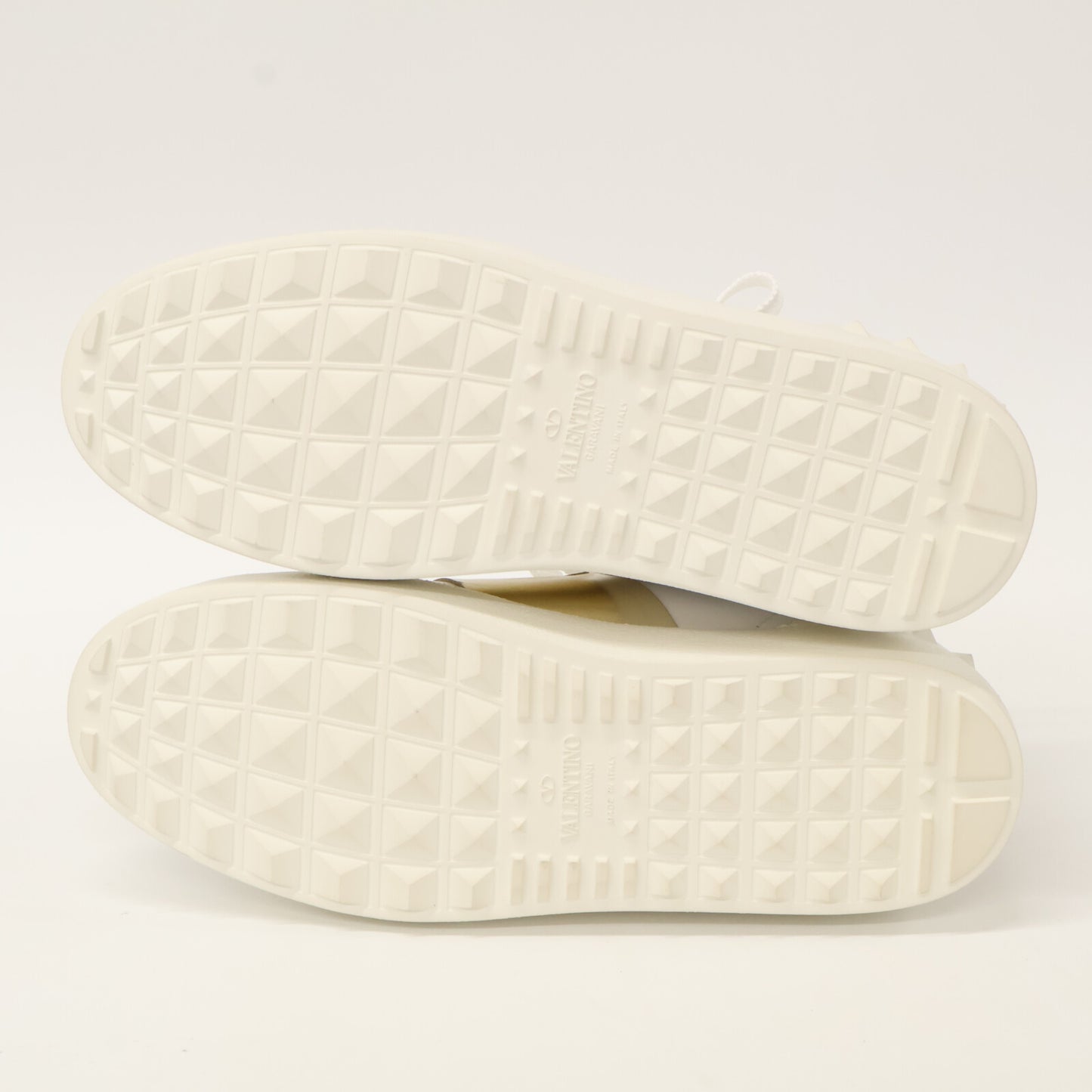 Valentino Garavani ヴァレンティノガラヴァーニ 【新品同様】オープン スタッズ ロートップ シューズ 36